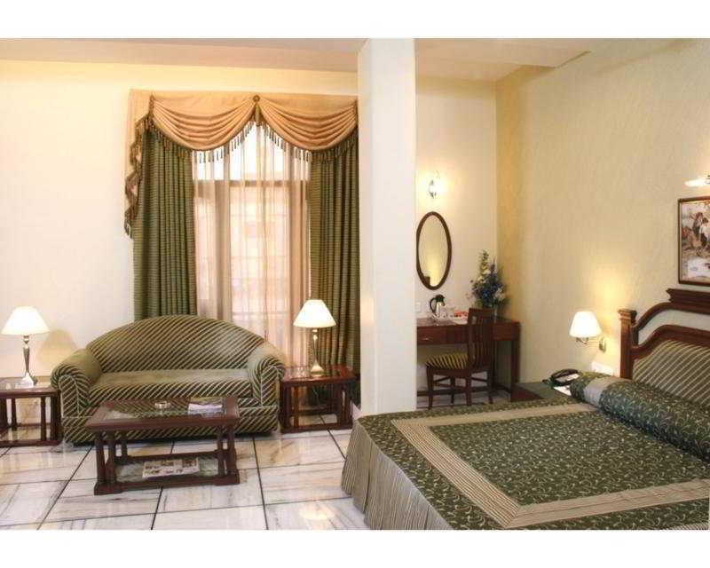 Florence Hotel New Delhi